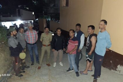 Panic due to movement of three leopards in Almora city, forest department started patrolling