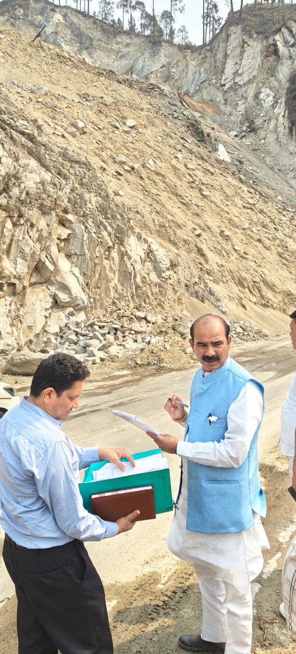Union Minister of State Ajay Tamta inspected NH-09, instructed to complete the work before monsoon
