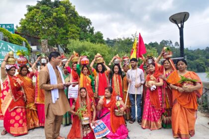 Shrimad Bhagwat Katha started with a grand Kalash Yatra in Bhakti Dham