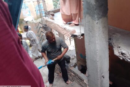 Municipal Corporation removed encroachment in Rajpur Bhyarkhola