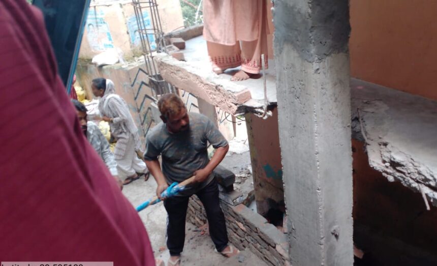 Municipal Corporation removed encroachment in Rajpur Bhyarkhola