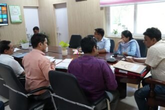 Instructions for preparations before the monsoon, emphasis on plans to deal with waterlogging and floods