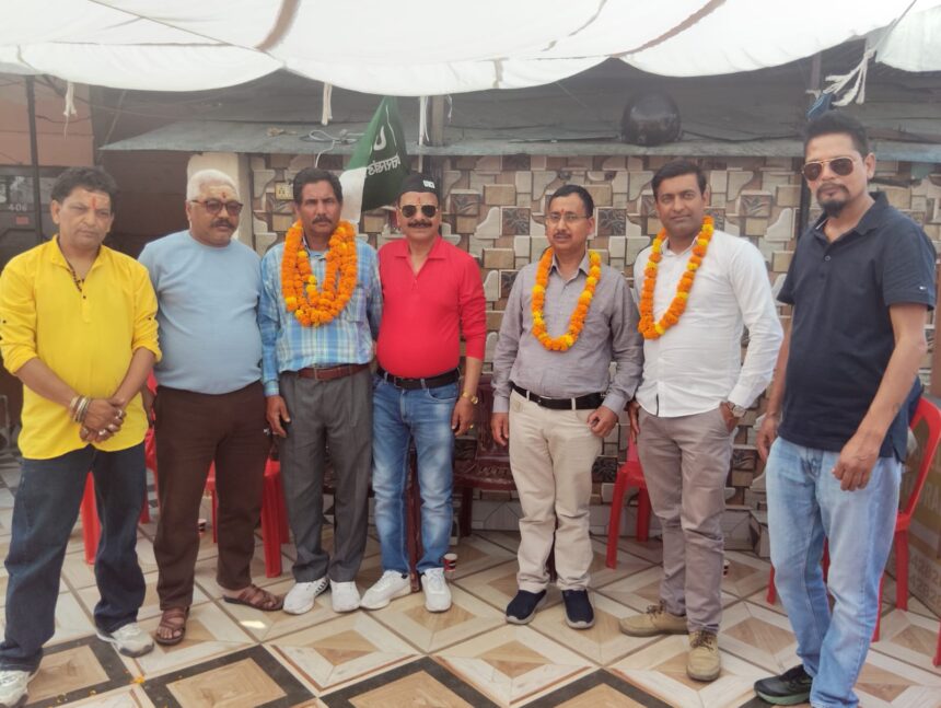 UKD meeting raises issues of public concern, prepares strategy to reach every village