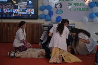 Nursing service was described as the greatest medium of humanity, students received a message of inspiration