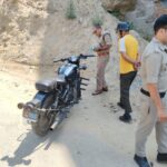Almora police take major action under Operation Prahar, remove black film, seize vehicles with retro silencers