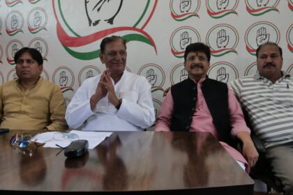 Congress attacks the government; Dwarahat MLA Madan Bisht raises questions regarding public service camps and recruitment scams.